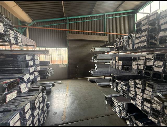 2,400M² WAREHOUSE TO LET IN ALRODE